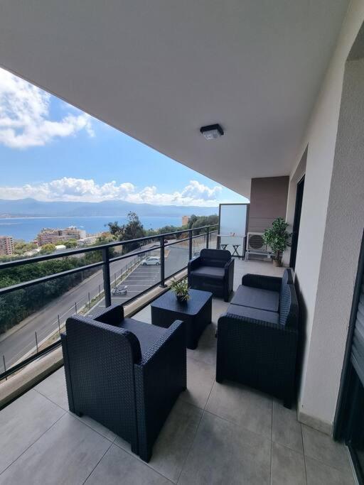 Terrasse Spacieuse, Vue & Clim Appartamento